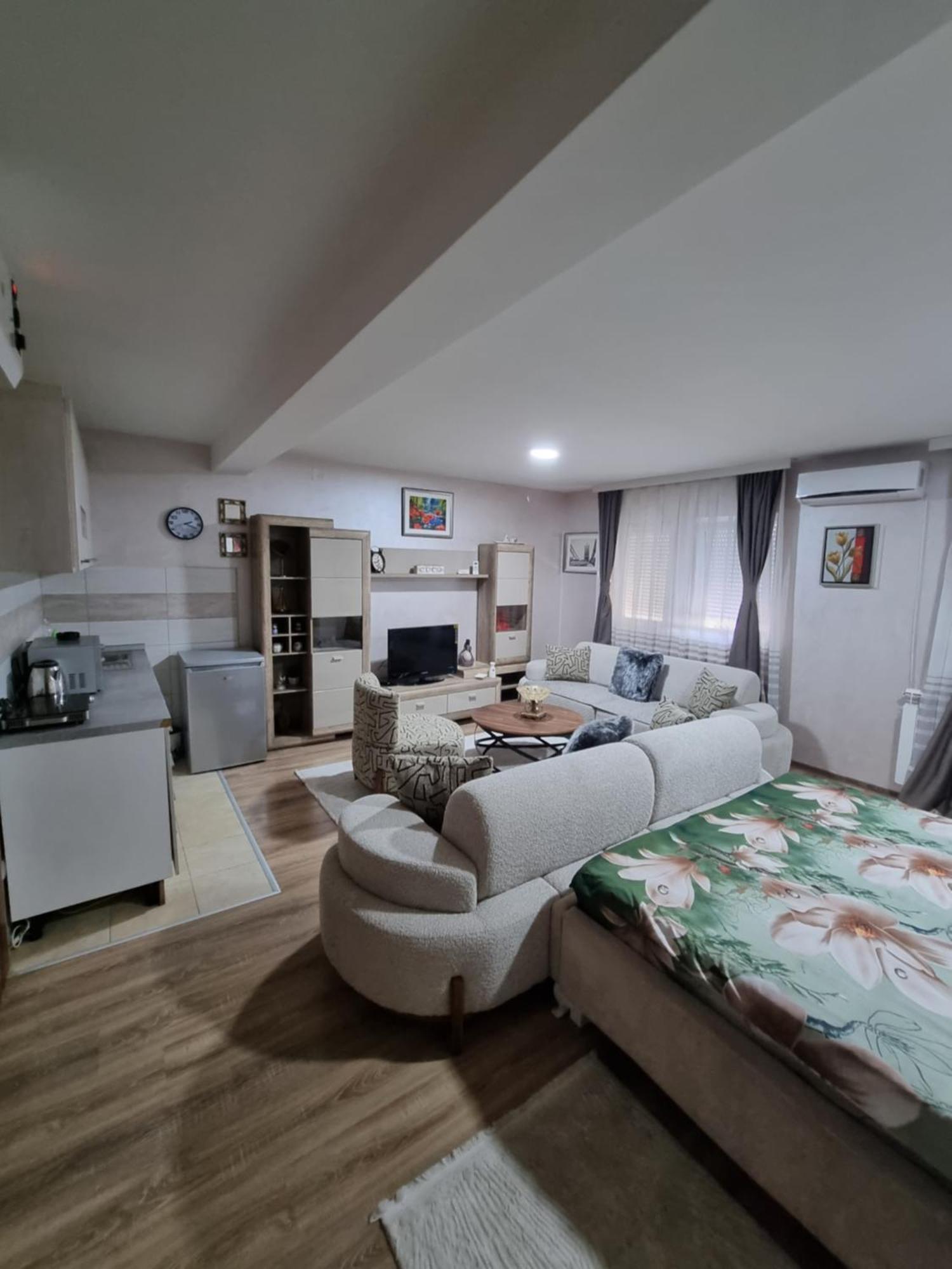 Avio Apartmani 2018 Novi Pazar Ngoại thất bức ảnh