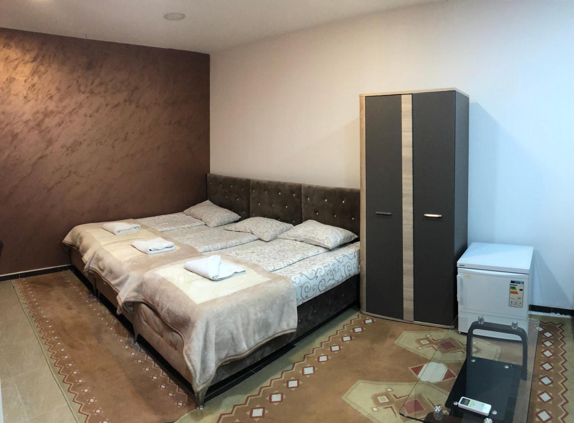 Avio Apartmani 2018 Novi Pazar Phòng bức ảnh